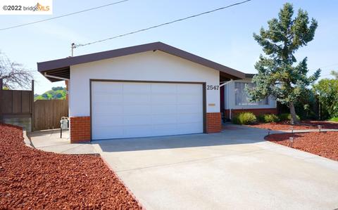 2547 Dora Ct, Pinole, CA 94564 photo 1