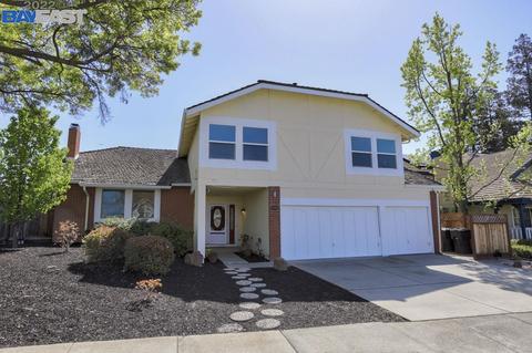 100 Monaco Ct, Pleasanton, CA 94566 photo 1