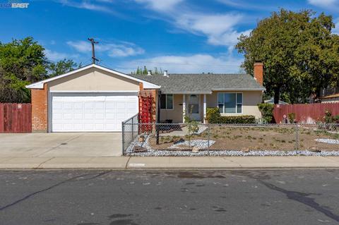 1161 Marion St, Manteca, CA 95337 photo 1