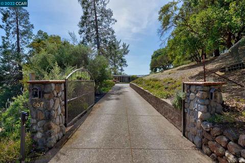 957 Stow Ln, Lafayette, CA 94549 photo 1