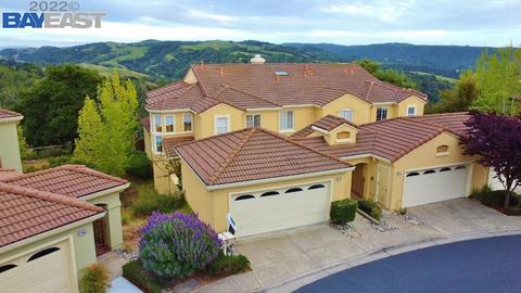 22104 E Lyndon Loop, Castro Valley, CA 94552 photo 1