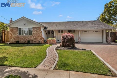 5517 Chapman Dr, Newark, CA 94560 photo 1