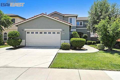 2332 Tennis Ln, Tracy, CA 95377 photo 1
