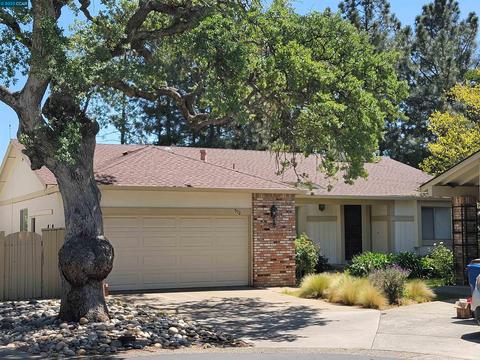 592 Mt Dell Dr, Clayton, CA 94517 photo 1