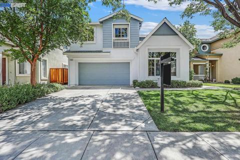 2600 Almanor Dr, Tracy, CA 95304 photo 1
