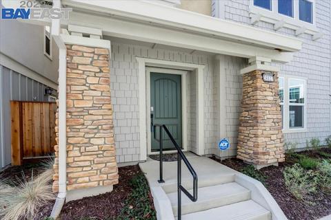 24127 Amaranth Loop, Hayward, CA 94541 photo 1