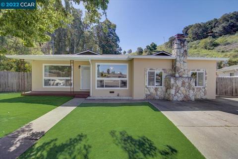 449 Pepper Dr, Vallejo, CA 94589 photo 1