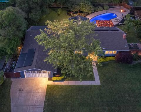 720 Brookside Dr, Danville, CA 94526 photo 1
