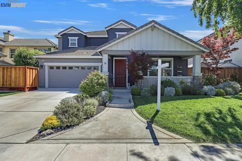 424 Presidio Pl, Tracy, CA 95377 photo 1