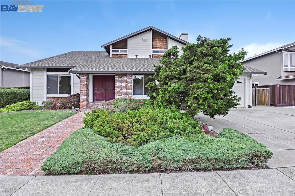 18703 W Cavendish Dr, Castro Valley, CA 94552 59 Photos Movoto