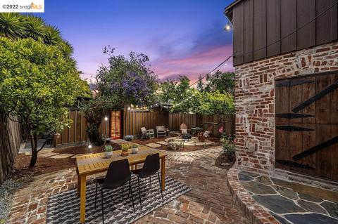 2321 Valley St, Berkeley, CA 94702 photo 1