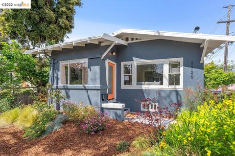 2720 Acton St, Berkeley, CA 94702 photo 1