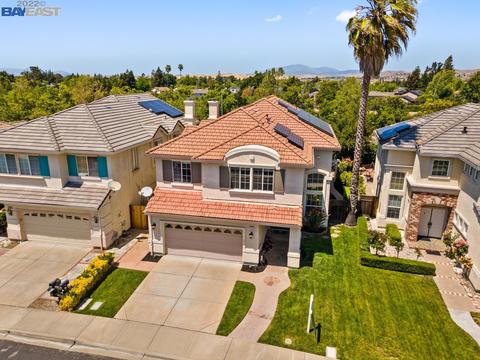 2735 Huff Dr, Pleasanton, CA 94588 photo 1