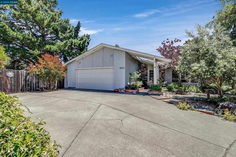 7833 Saint Raymond Ct, Dublin, CA 94568 photo 1