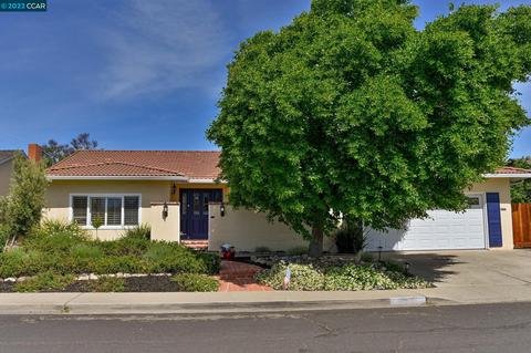 1561 Dianda Dr, Concord, CA 94521 photo 1