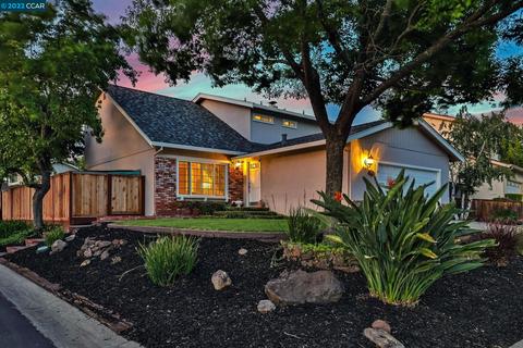 703 Skyline Dr, Martinez, CA 94553 photo 1