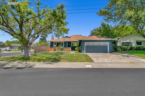 922 Graney Ct, Concord, CA 94518 photo 1