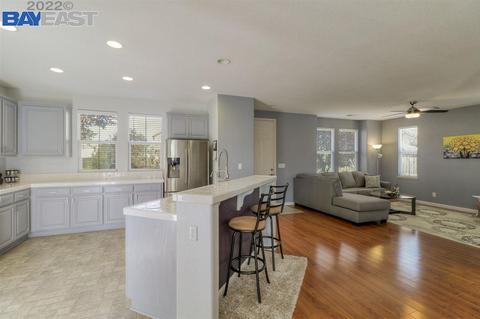 9444 Vintner Cir, Patterson, CA 95363 photo 1