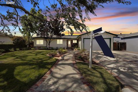 7553 Kilrush Ave, Dublin, CA 94568 photo 1