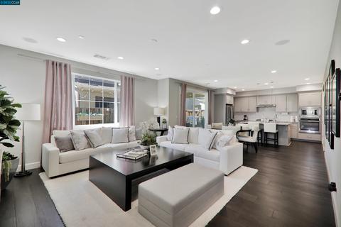 37729 Harbor Light Rd, Newark, CA 94560 photo 1