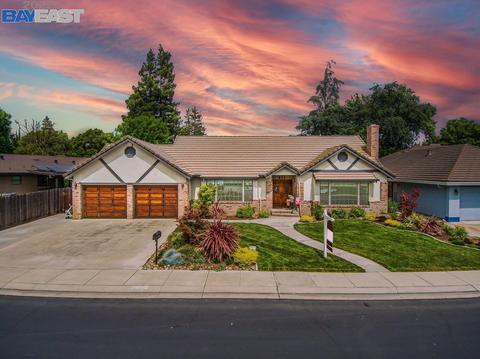 640 Mulholand Dr, Ripon, CA 95366 photo 1