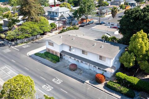1507 Berrellesa St, Martinez, CA 94553 photo 1
