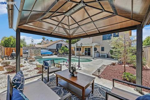 801 W Mount Diablo Ave, Tracy, CA 95376 photo 1