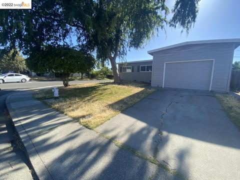 2124 Cambridge Dr, Fairfield, CA 94533 photo 1