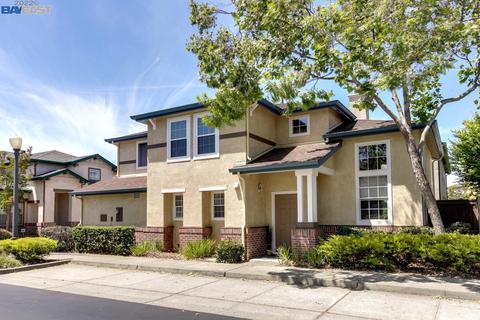 1 Dow Ct, Alameda, CA 94501 photo 1
