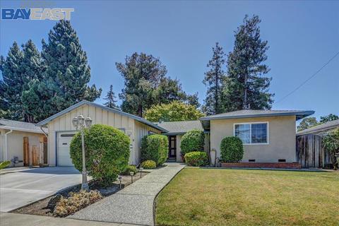 4615 Alameda Dr, Fremont, CA 94536 photo 1