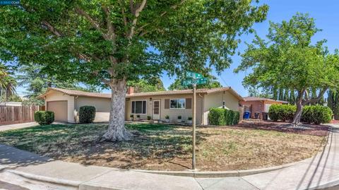 1248 Plumleigh Ln, Concord, CA 94521 photo 1