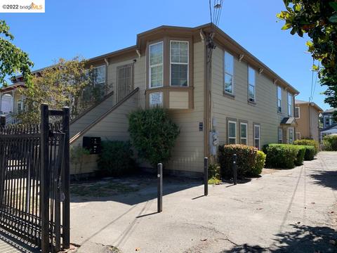 938 Chester St, Oakland, CA 94607 photo 1