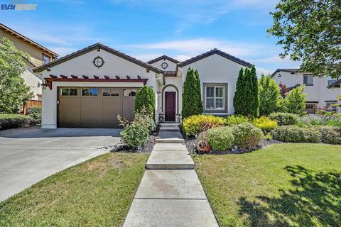 7781 Ridgeline Dr, Dublin, CA 94568 photo 1