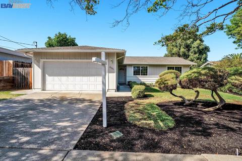 2331 Panoramic Dr, Concord, CA 94520 photo 1