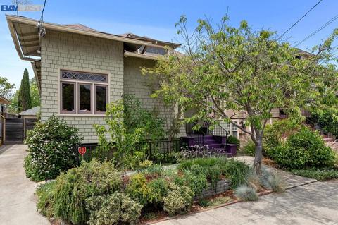 917 Walnut St, Alameda, CA 94501 photo 1