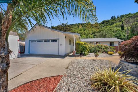 2390 Collins Ave, Pinole, CA 94564 photo 1