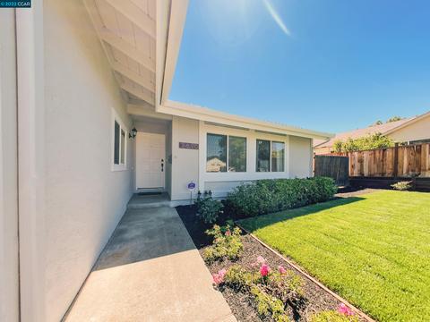 2690 Waltrip Ln, Concord, CA 94518 photo 1