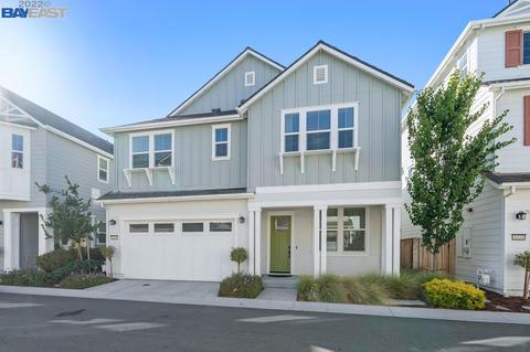 8355 Peninsula Way, Newark, CA 94560 photo 1