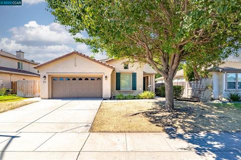 1872 Matterhorn St, Manteca, CA 95337 photo 1