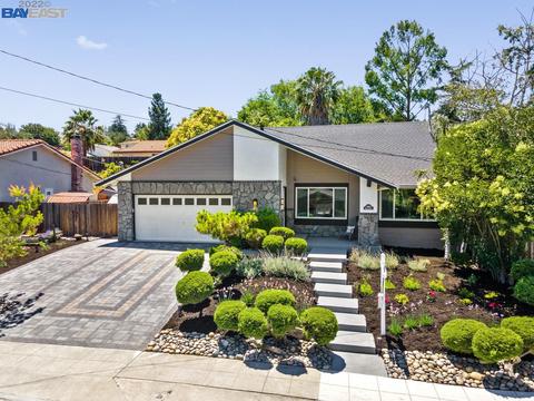 11500 Silvergate Dr, Dublin, CA 94568 photo 1