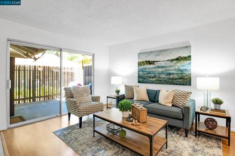 5457 Roundtree Pl #D, Concord, CA 94521 photo 1