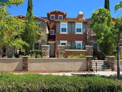 3689 Central Pkwy, Dublin, CA 94568 photo 1