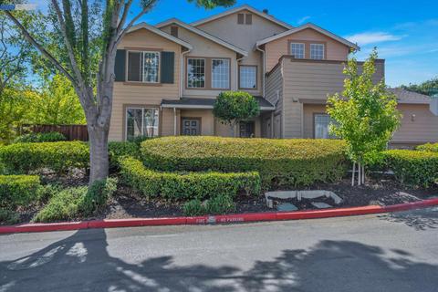 10713 Wallace Ln, Dublin, CA 94568 photo 1