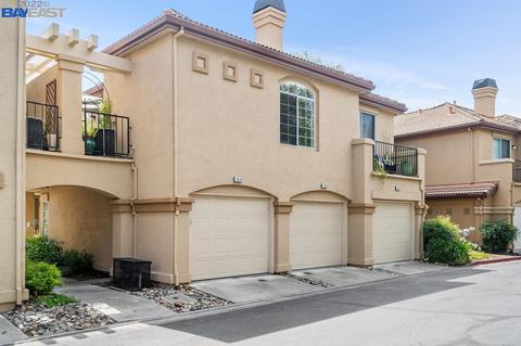 7674 Tuscany Dr, Dublin, CA 94568 photo 1