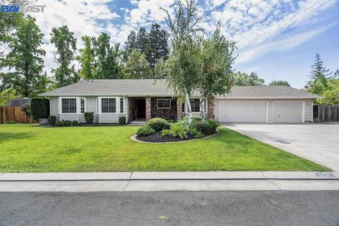 17764 E Bentley Ct, Linden, CA 95236 photo 1