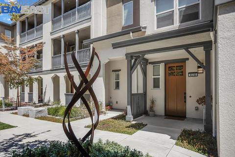 476 Diller St, Alameda, CA 94501 photo 1