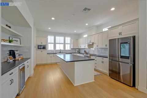 8536 Enterprise Dr, Newark, CA 94560 photo 1