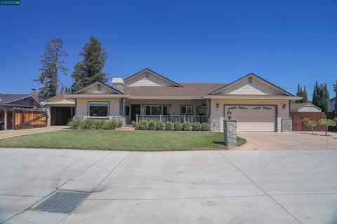 27 Angi Ln, Concord, CA 94521 photo 1