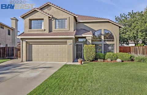 120 Edgewood Ct, Tracy, CA 95376 photo 1