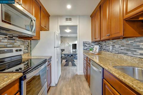 2121 Donald Dr #8, Moraga, CA 94556 photo 1